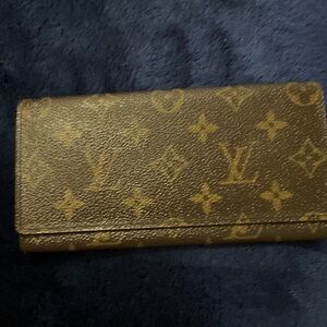 Vintage LOUIS VUITTON Monogram Canvas Porte-Yen 3 Cartes
Credit Card Holder